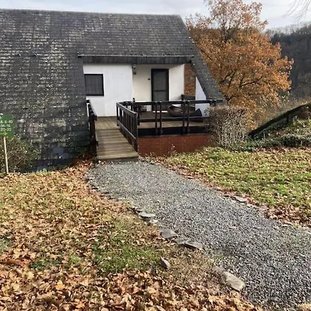 Le Lit De La Semois アパート *