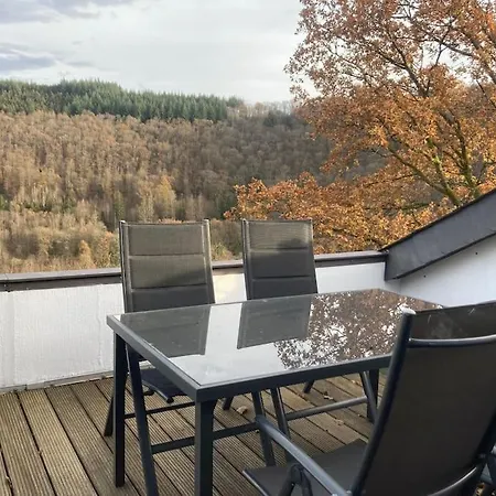 Le Lit De La Semois アパート *